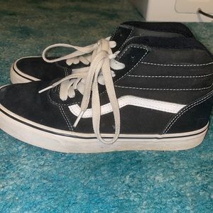 Black and white vans ~ Men’s